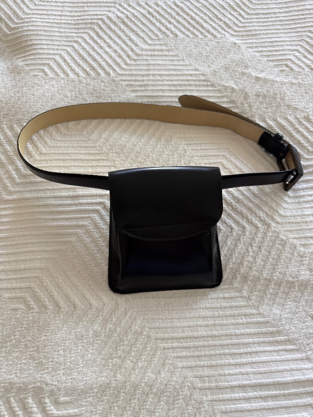 Leather belt bag